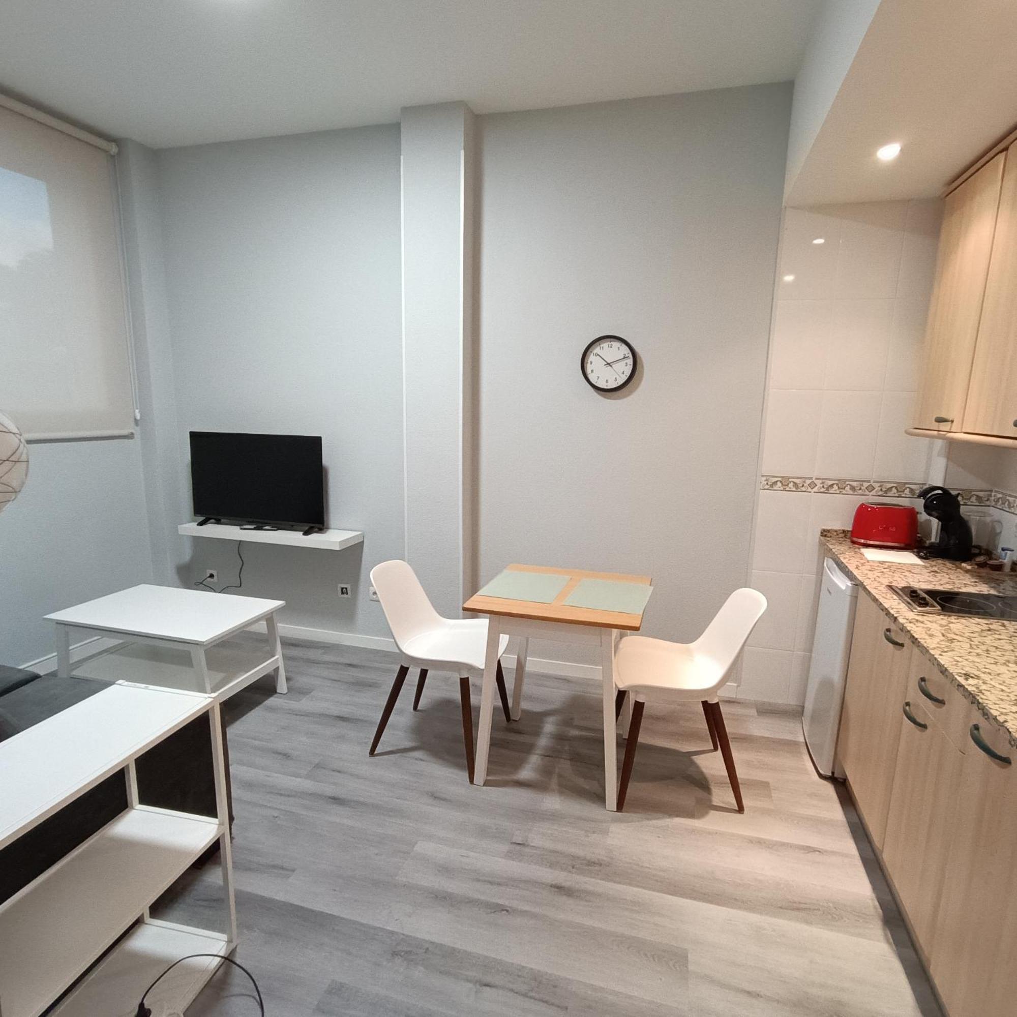 Apartamentos Go Covaresa -Parking Gratuito Valladolid Zewnętrze zdjęcie