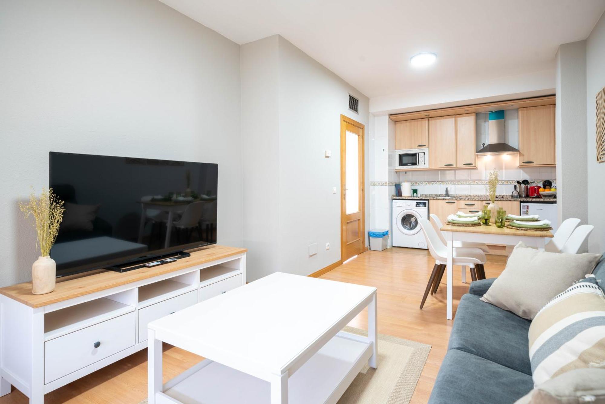 Apartamentos Go Covaresa -Parking Gratuito Valladolid Zewnętrze zdjęcie